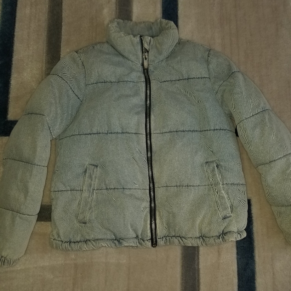 Andrew Marc Women's Puffer Jacket - Picture 3 of 6